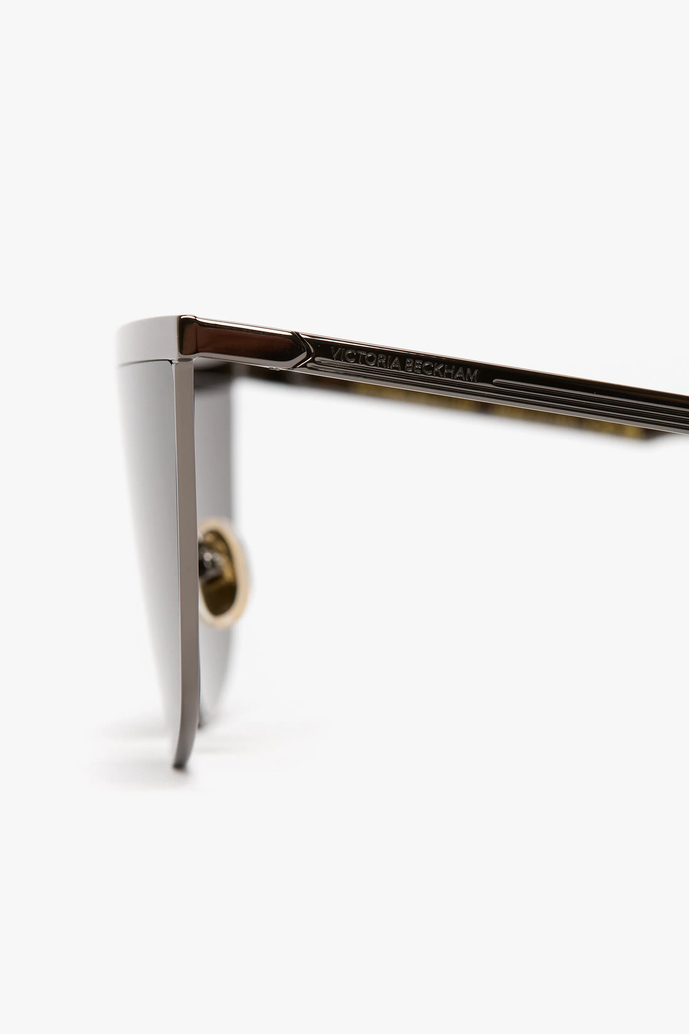 Geometric Visor Sunglasses In Dark Ruthenium-Grey sold by Victoria Beckham product image thumbnail 3