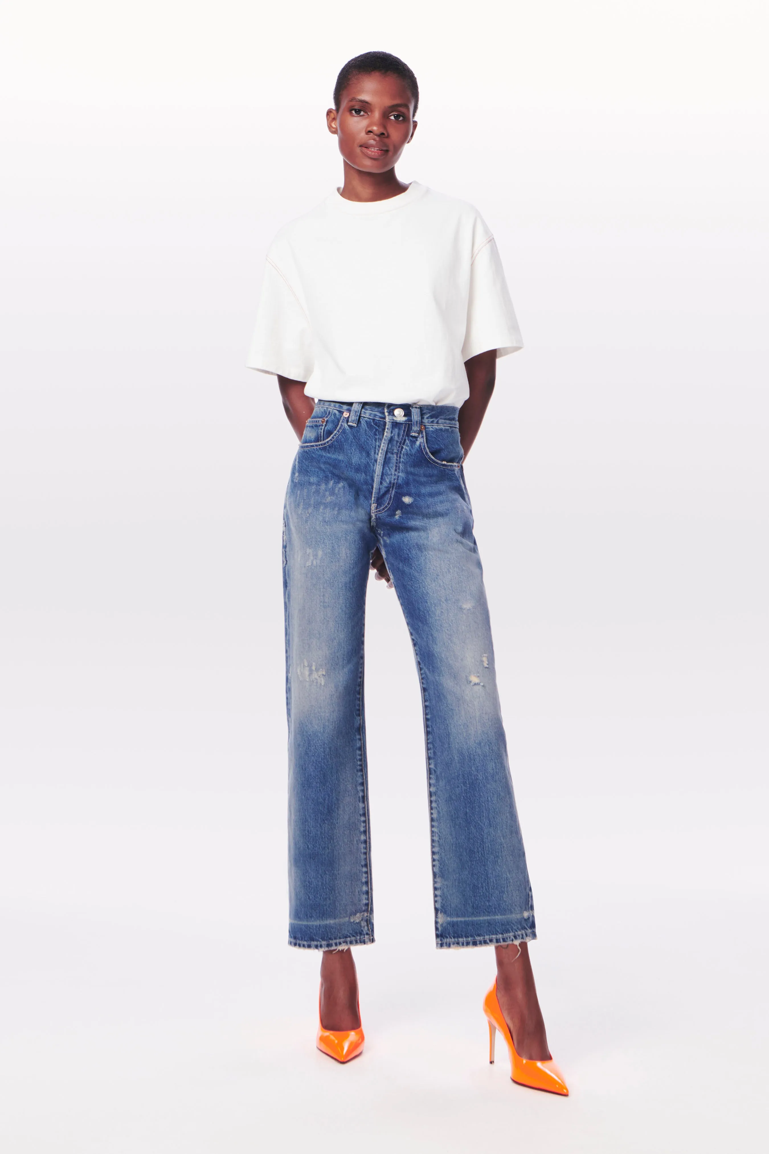 Victoria Mid-Rise Jean in Vintage Wash sold by Victoria Beckham