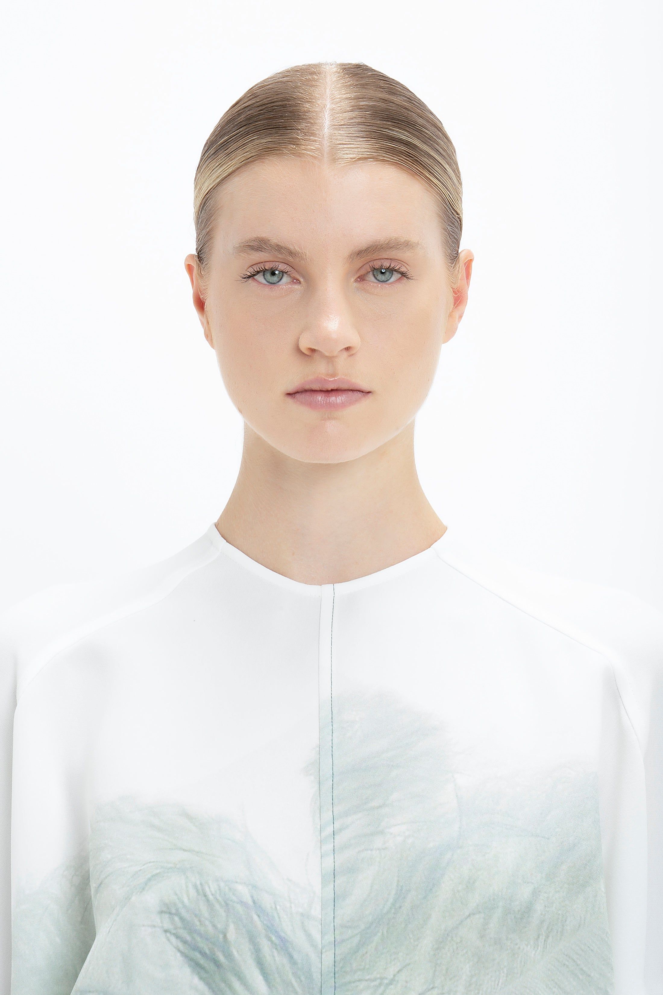 Dolman Midi Dress In White Digital Feather Print sold by Victoria Beckham product image thumbnail 4