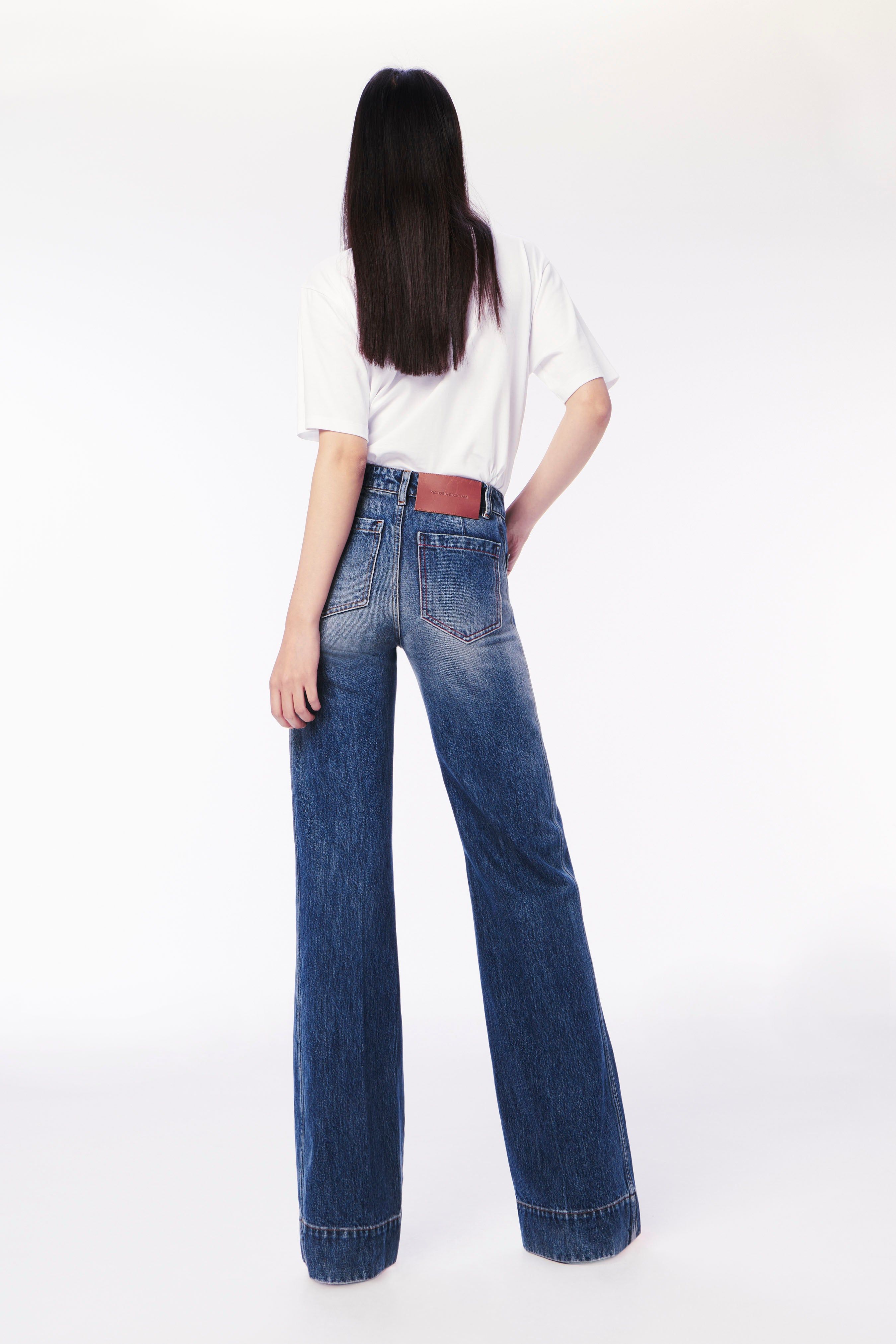 Alina High Waisted Patch Pocket Jean In Faded Blue Wash sold by Victoria Beckham product image thumbnail 6