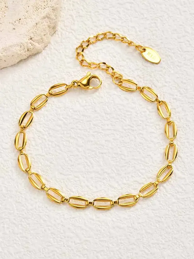 The Riviera Oval Link Bracelet sold by Victoria Emerson product image thumbnail 2