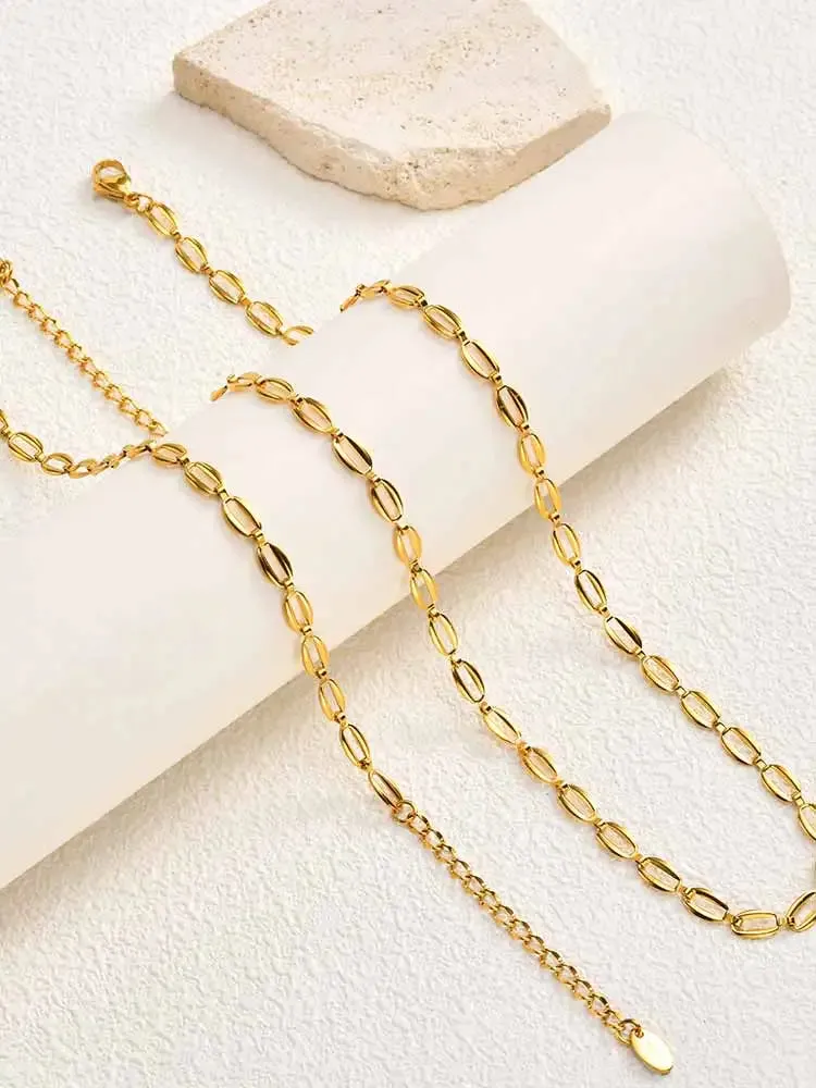 The Riviera Oval Link Bracelet sold by Victoria Emerson product image thumbnail 3