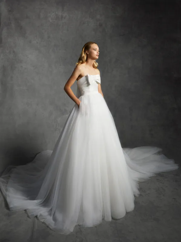 VRM358 - SOPHISTICATED BOW TULLE DRESS sold by Viktor & Rolf