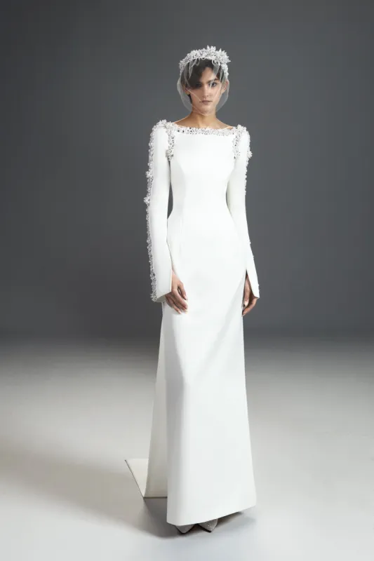 VRM372HB - TALES OF PEARLS VEIL sold by Viktor & Rolf