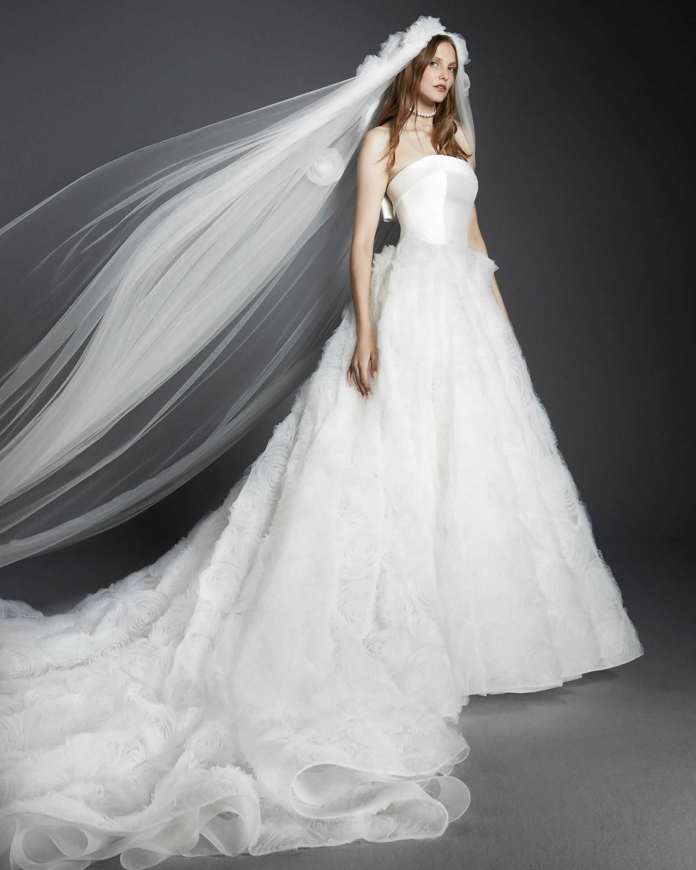 VRM413V - TULLE ROSE VEIL sold by Viktor & Rolf