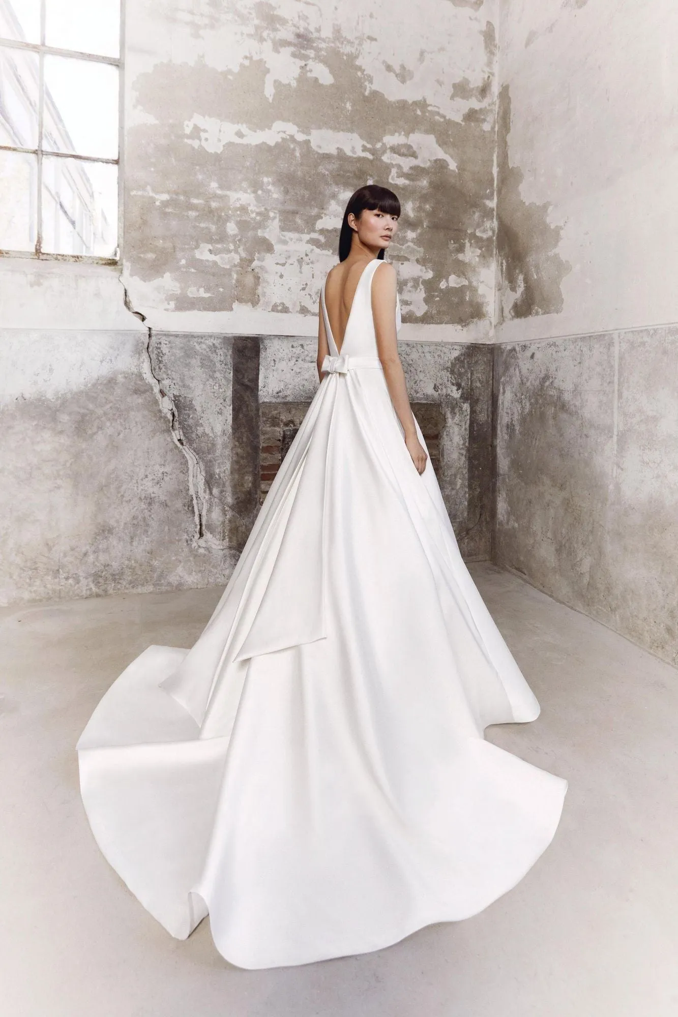 VRM263 - GRAPHIC DRAPED GOWN sold by Viktor & Rolf product image thumbnail 2