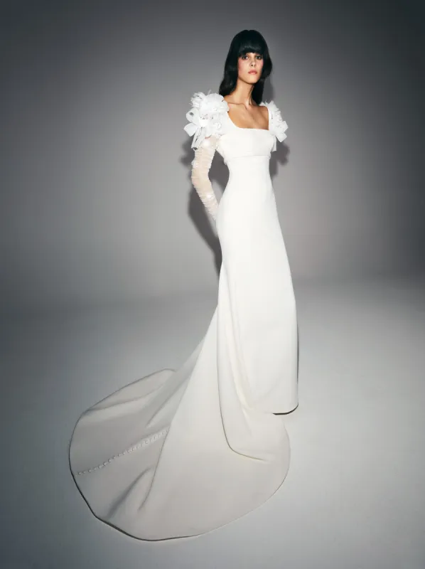 VRM335 - AIRY ABUNDANCE FANTAISIE MERMAID GOWN sold by Viktor & Rolf