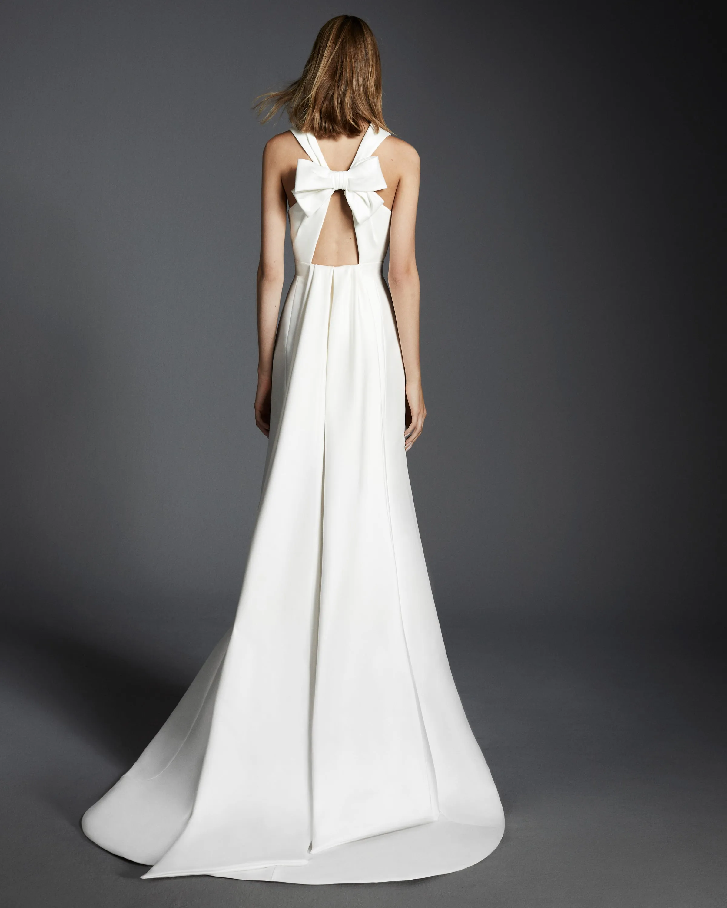 VRM404 - ROYAL BOW BACK MERMAID GOWN sold by Viktor & Rolf product image thumbnail 2