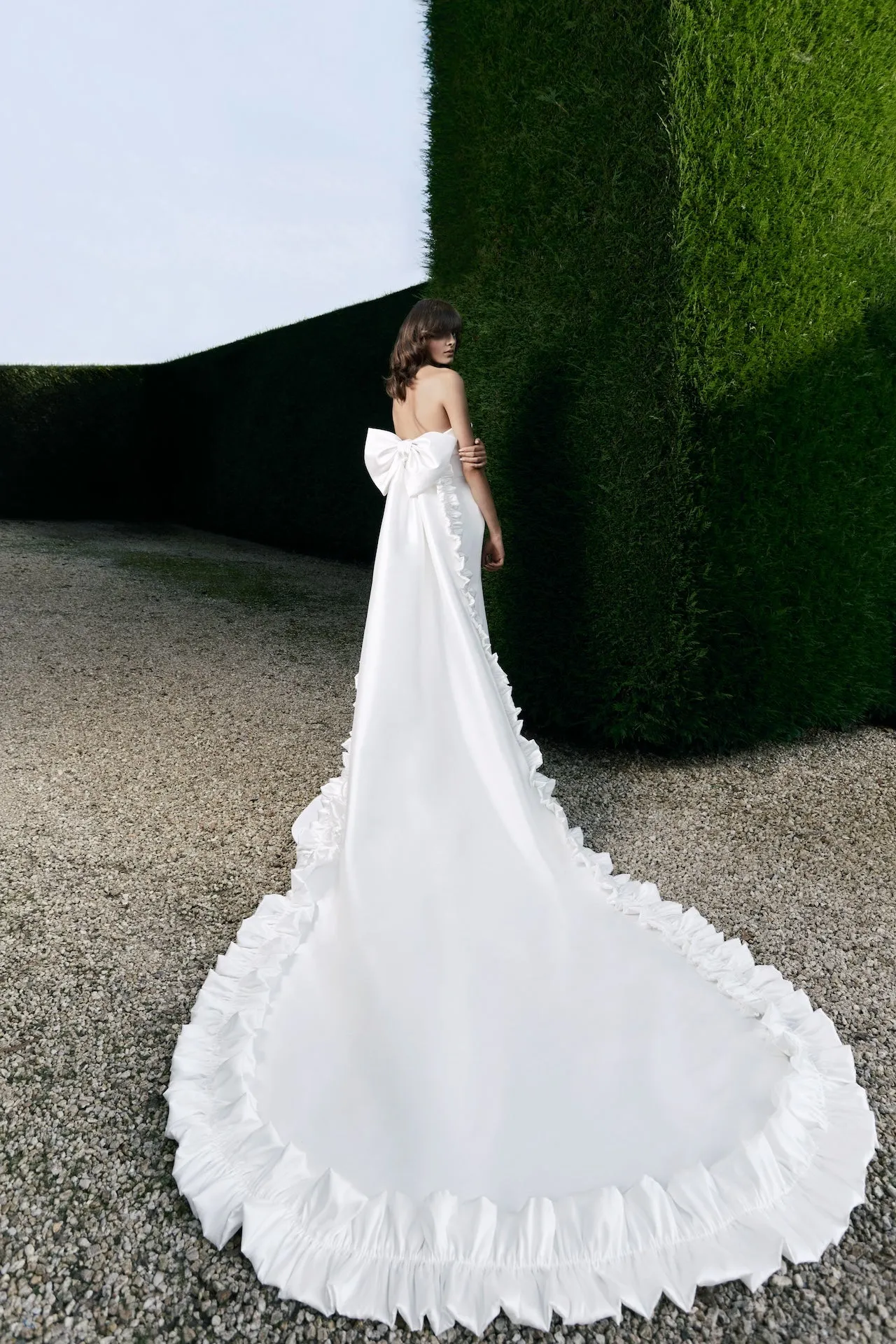 VRM468 – RUFFLE MERMAID GOWN sold by Viktor & Rolf product image thumbnail 2