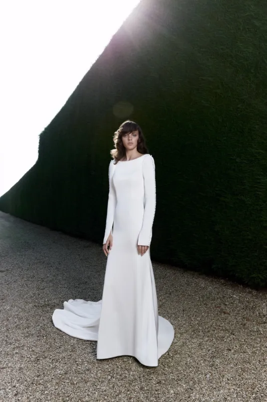 VRM470 – HOLLYWOOD SATIN MERMAID GOWN sold by Viktor & Rolf