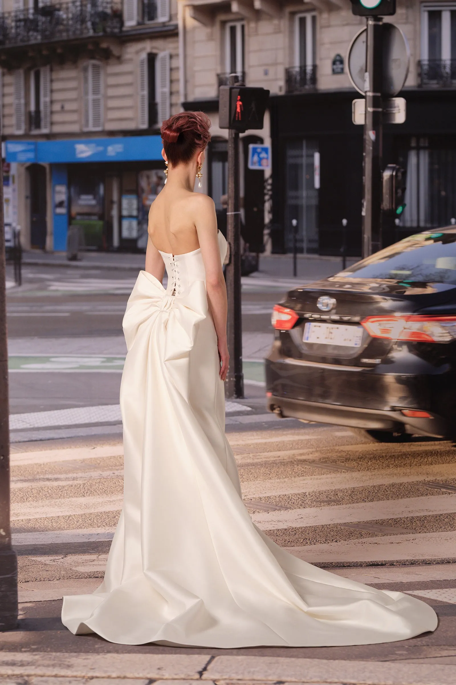 VRM476 - BOW BACK LACE-UP MERMAID DRESS sold by Viktor & Rolf product image thumbnail 2