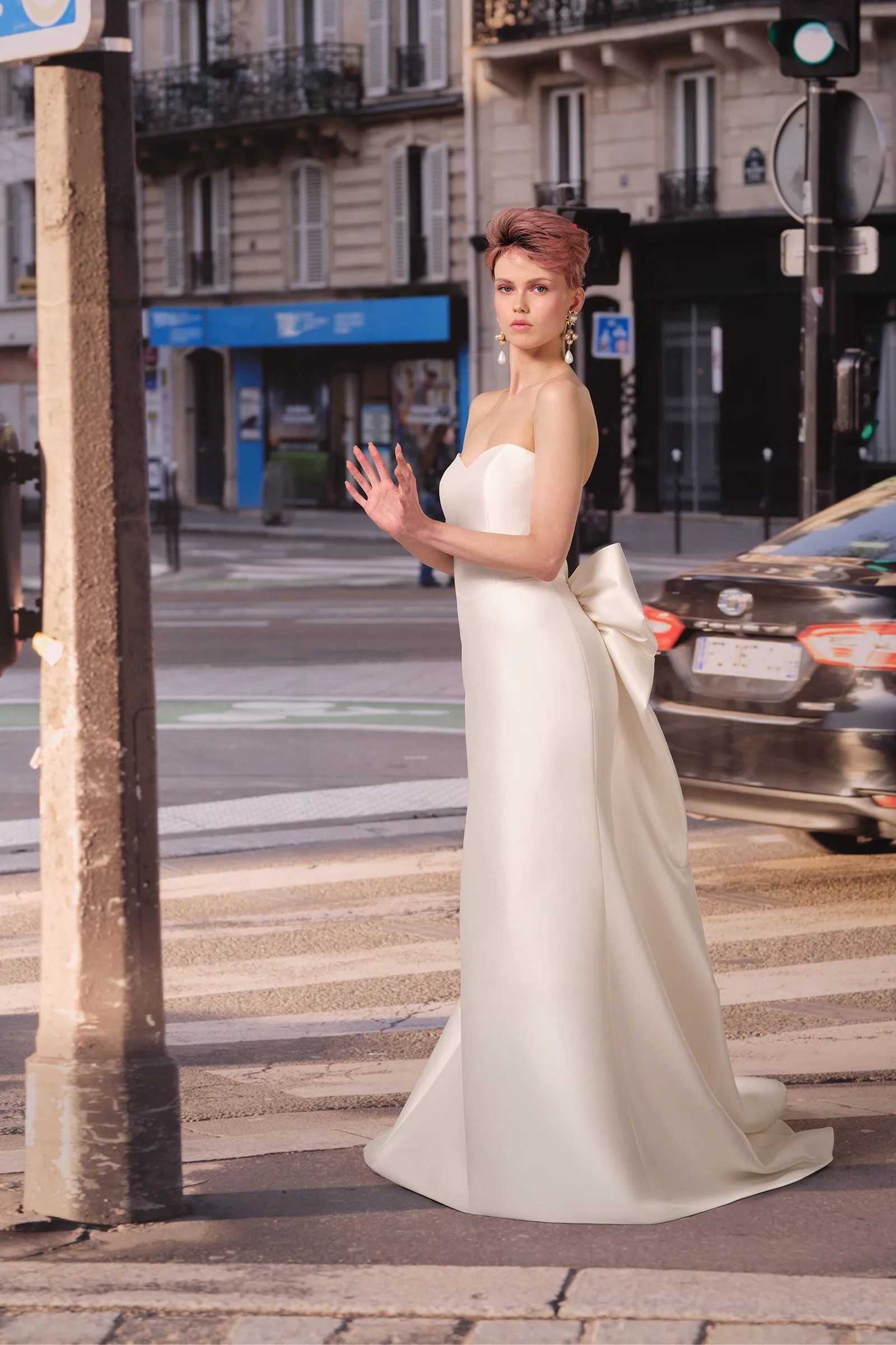 VRM476 - BOW BACK LACE-UP MERMAID DRESS sold by Viktor & Rolf