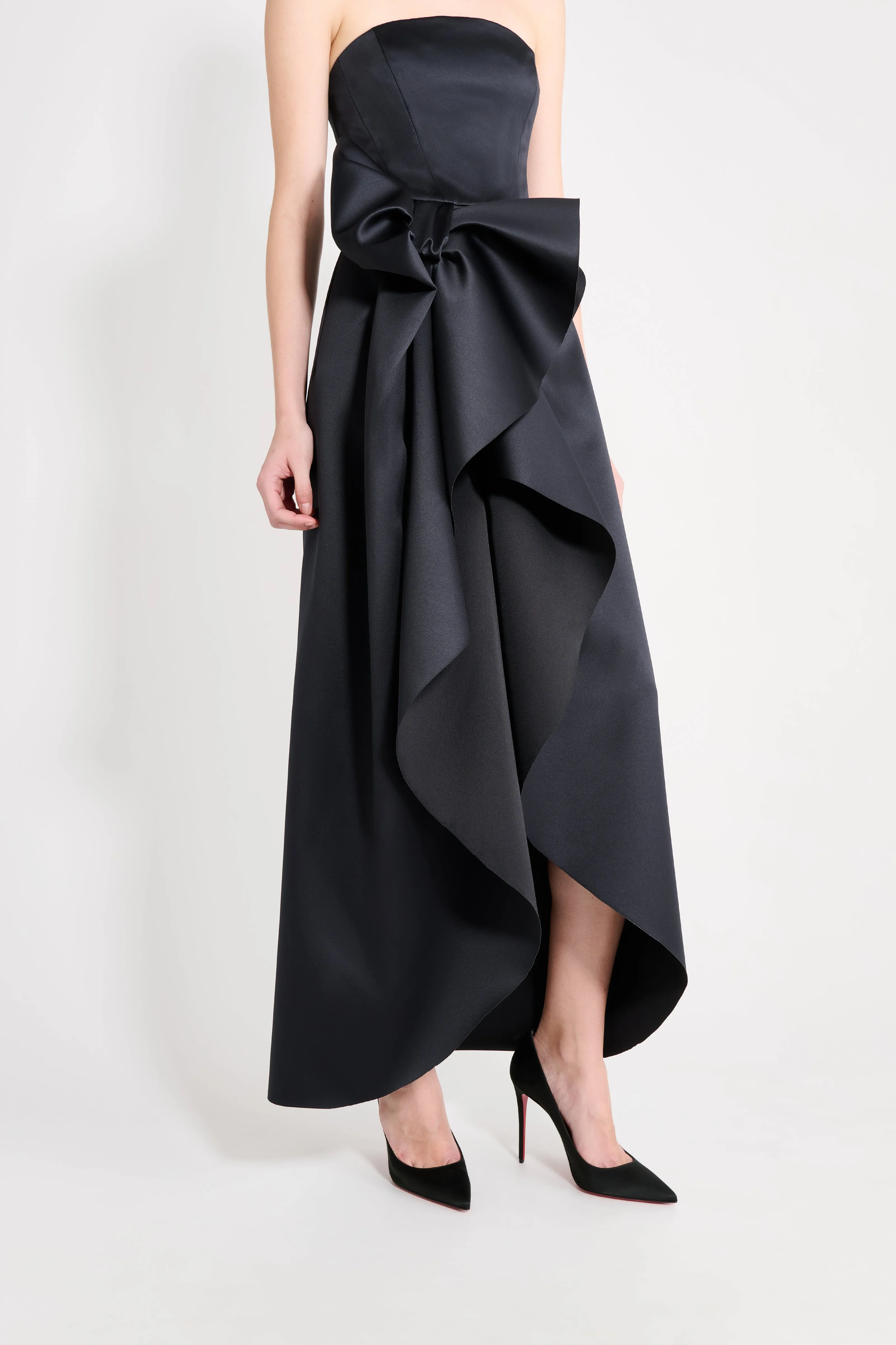BOW VOLANT SATIN GOWN sold by Viktor & Rolf product image thumbnail 4