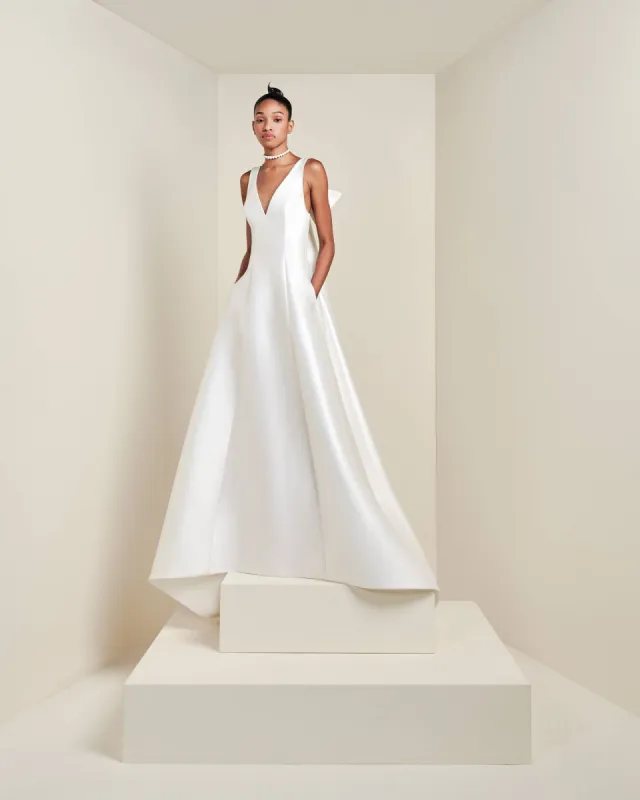 VRM438 – DRAMATIC WATTEAU A-LINE GOWN sold by Viktor & Rolf