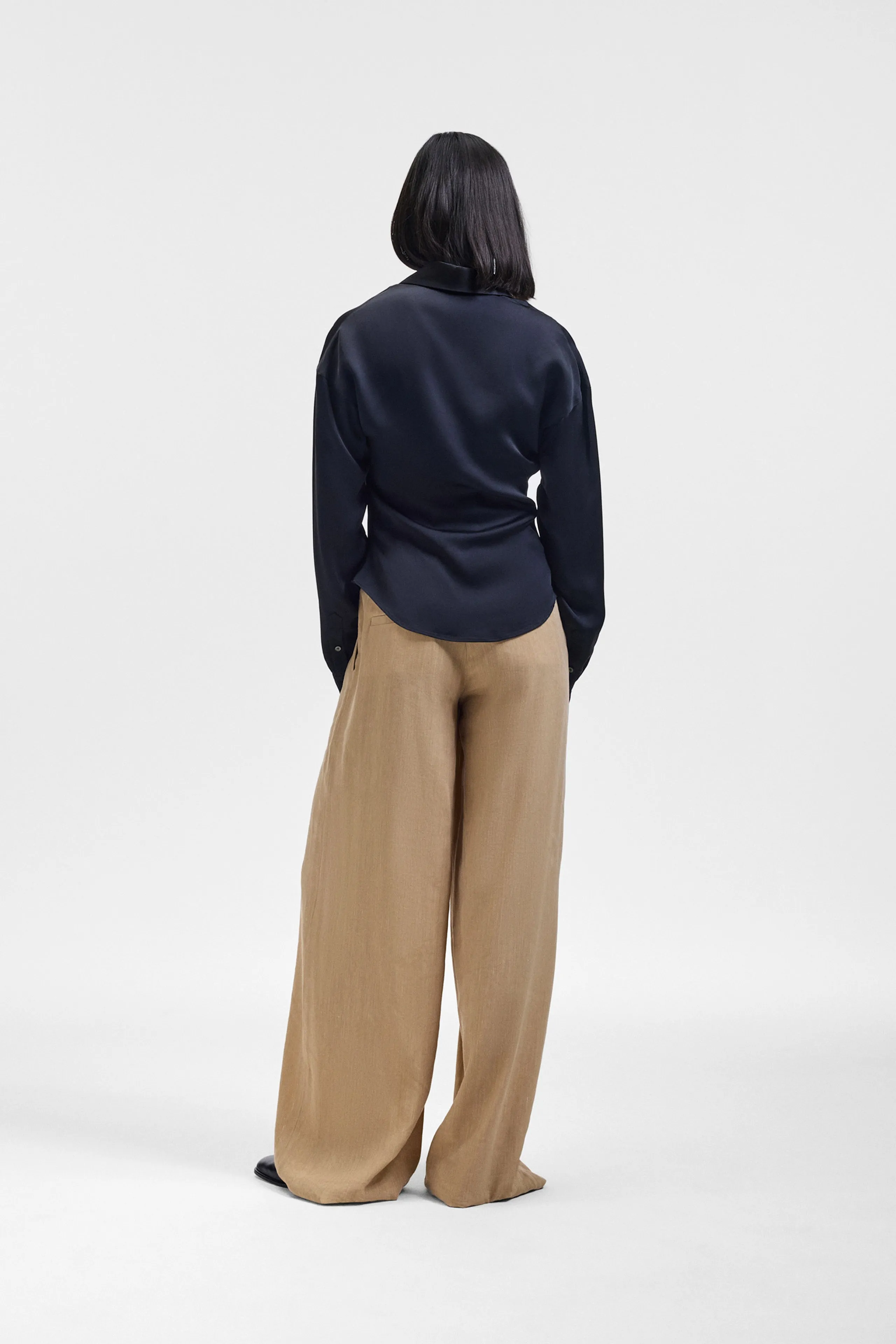 DRAGGED NECK SATIN SHIRT sold by Viktor & Rolf product image thumbnail 2