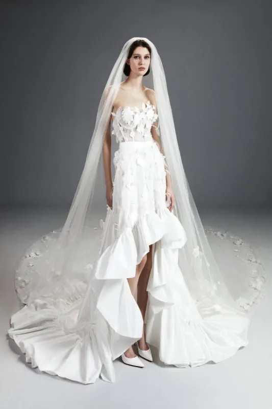VRM373V - FAIRYTALE FLOWER VEIL sold by Viktor & Rolf