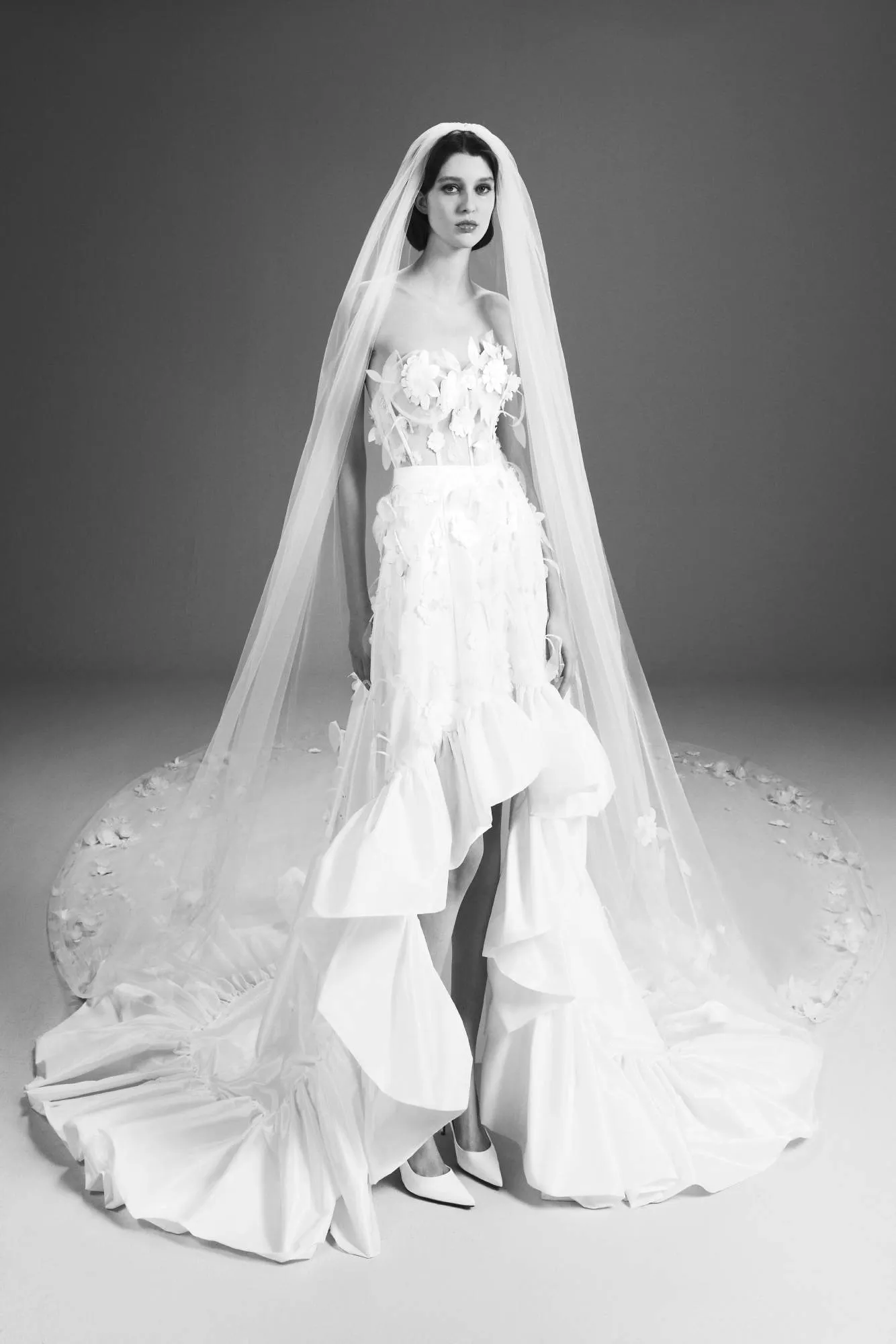VRM373V - FAIRYTALE FLOWER VEIL sold by Viktor & Rolf product image thumbnail 3