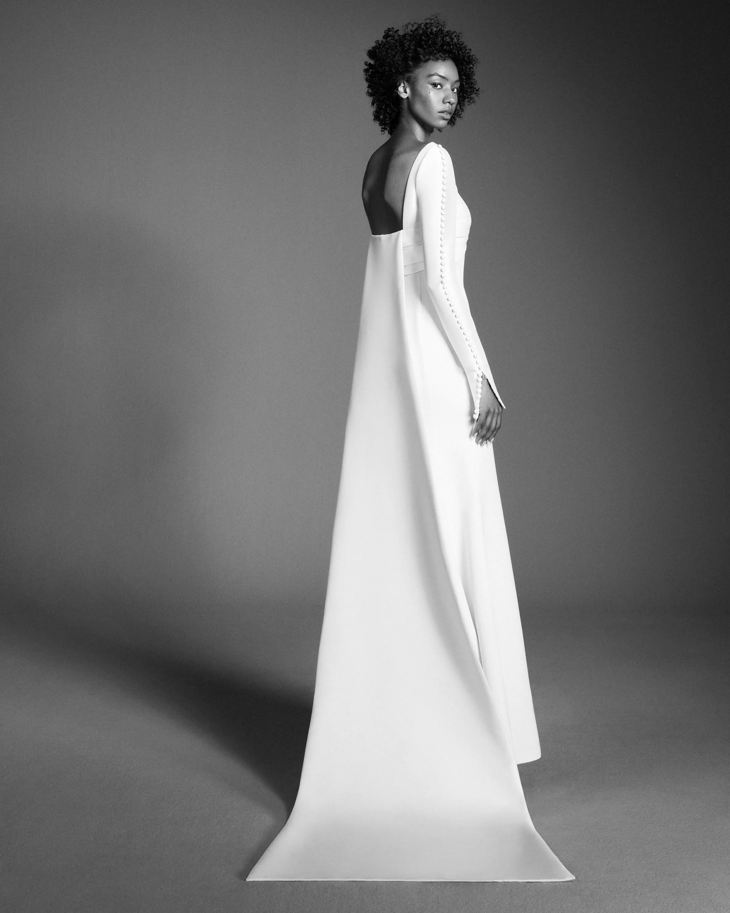 VRM409 - ELEGANT EMPIRE MERMAID GOWN sold by Viktor & Rolf product image thumbnail 4