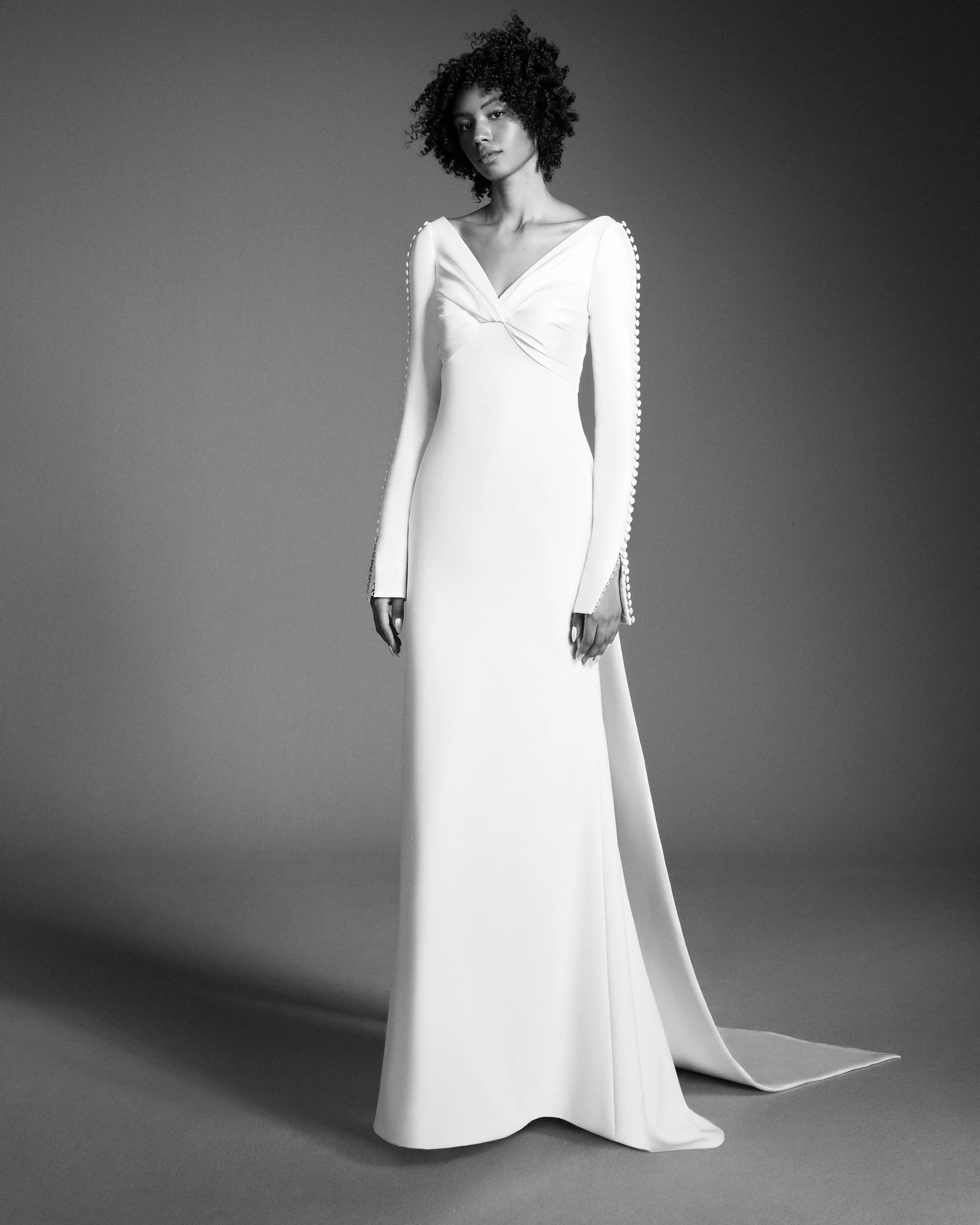 VRM409 - ELEGANT EMPIRE MERMAID GOWN sold by Viktor & Rolf product image thumbnail 3