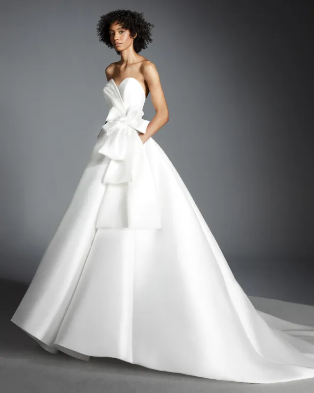 VRM406 - ROYAL RIBBON GOWN sold by Viktor & Rolf