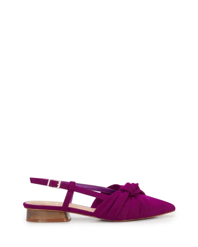 Jyle Slingback sold by Vince Camuto