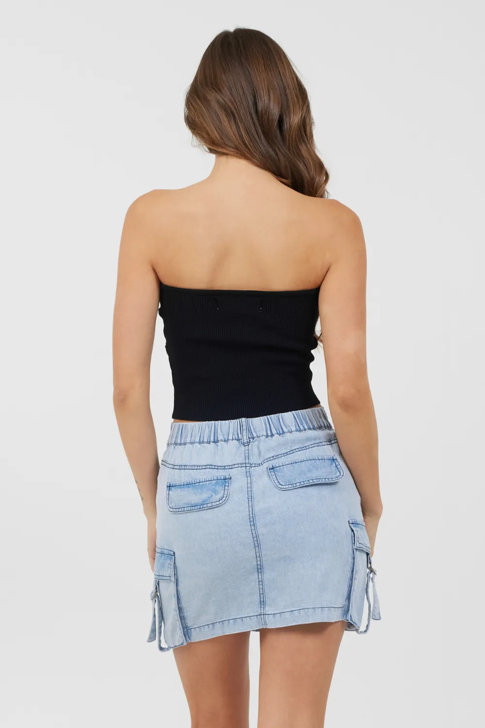 Black Rib Knit Twist Front Tube Top sold by Vintage Havana product image thumbnail 4