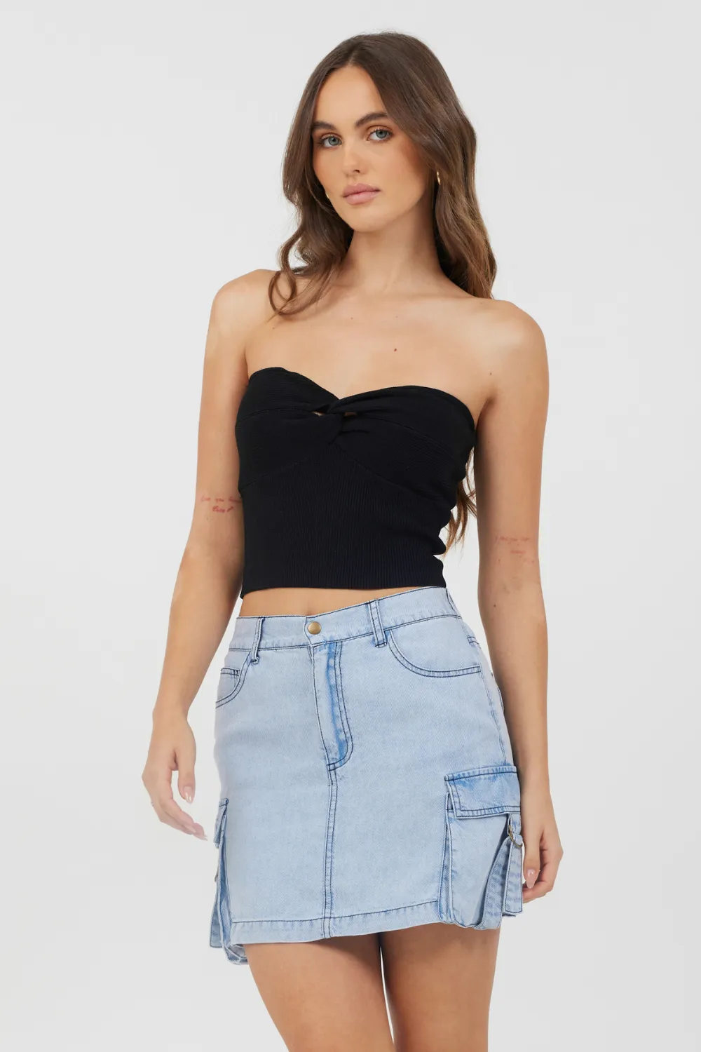 Black Rib Knit Twist Front Tube Top sold by Vintage Havana product image thumbnail 3