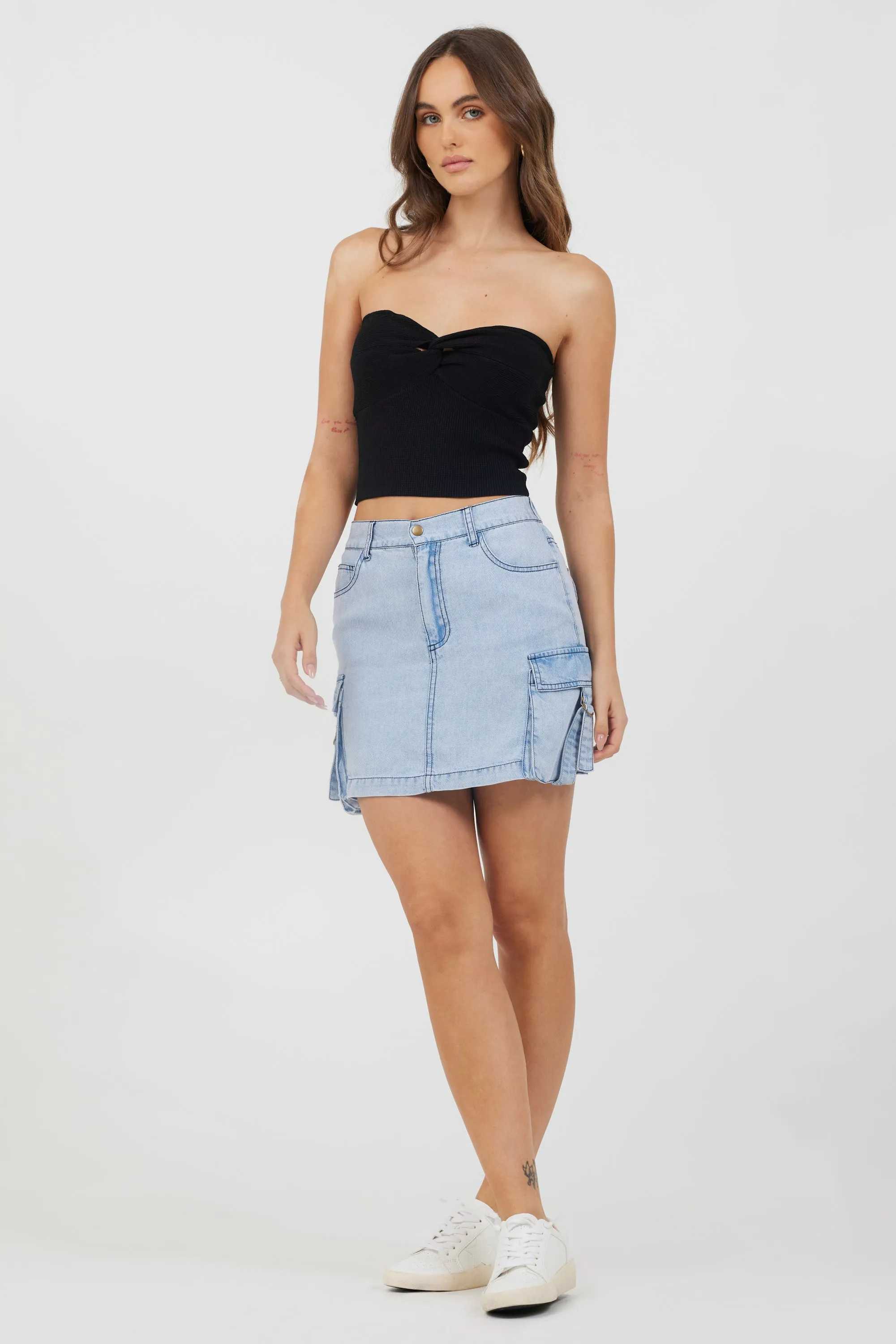 Black Rib Knit Twist Front Tube Top sold by Vintage Havana product image thumbnail 5