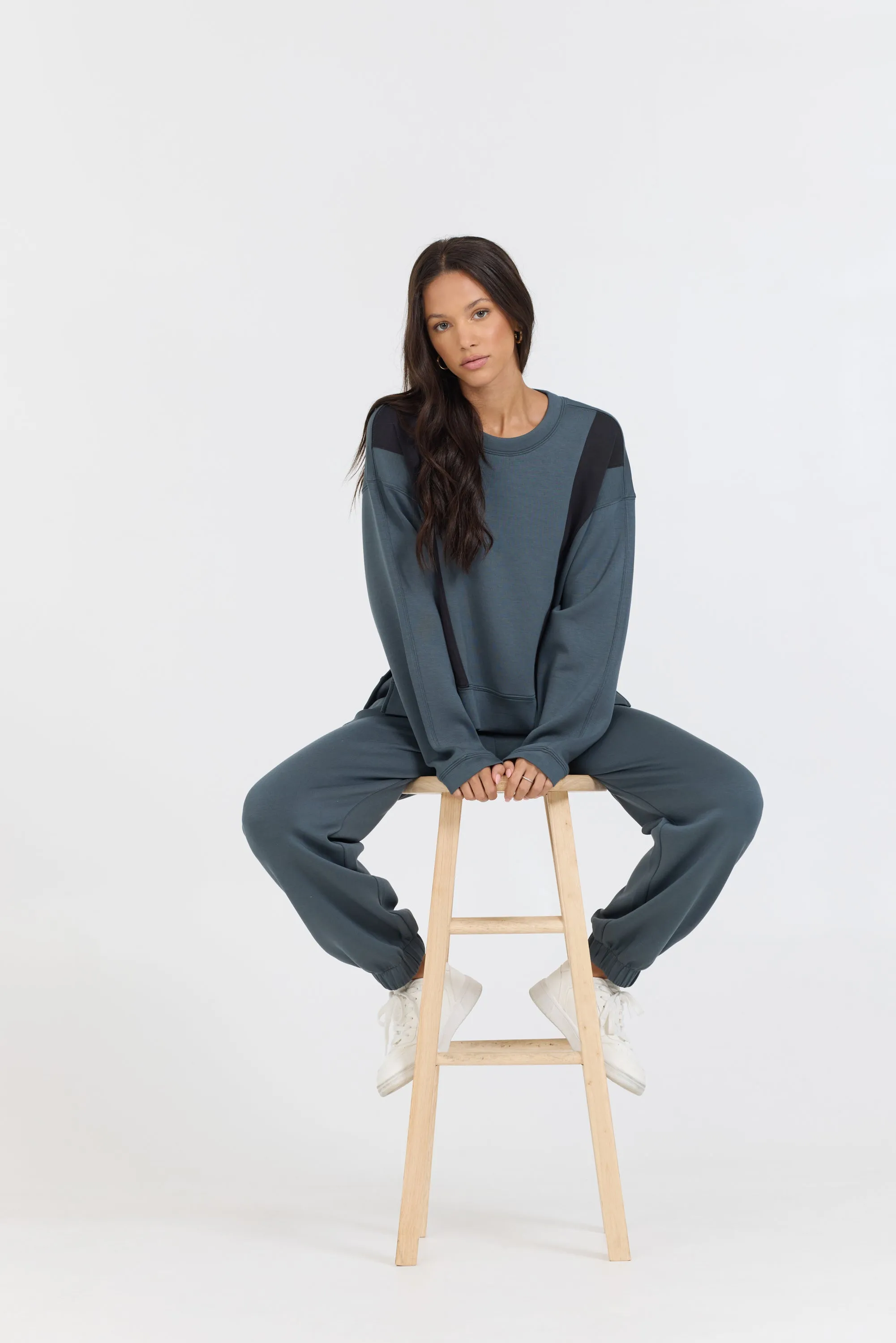 Mountain Grey/Black Colorblock Insert Cloud Fleece Crew sold by Vintage Havana product image thumbnail 4