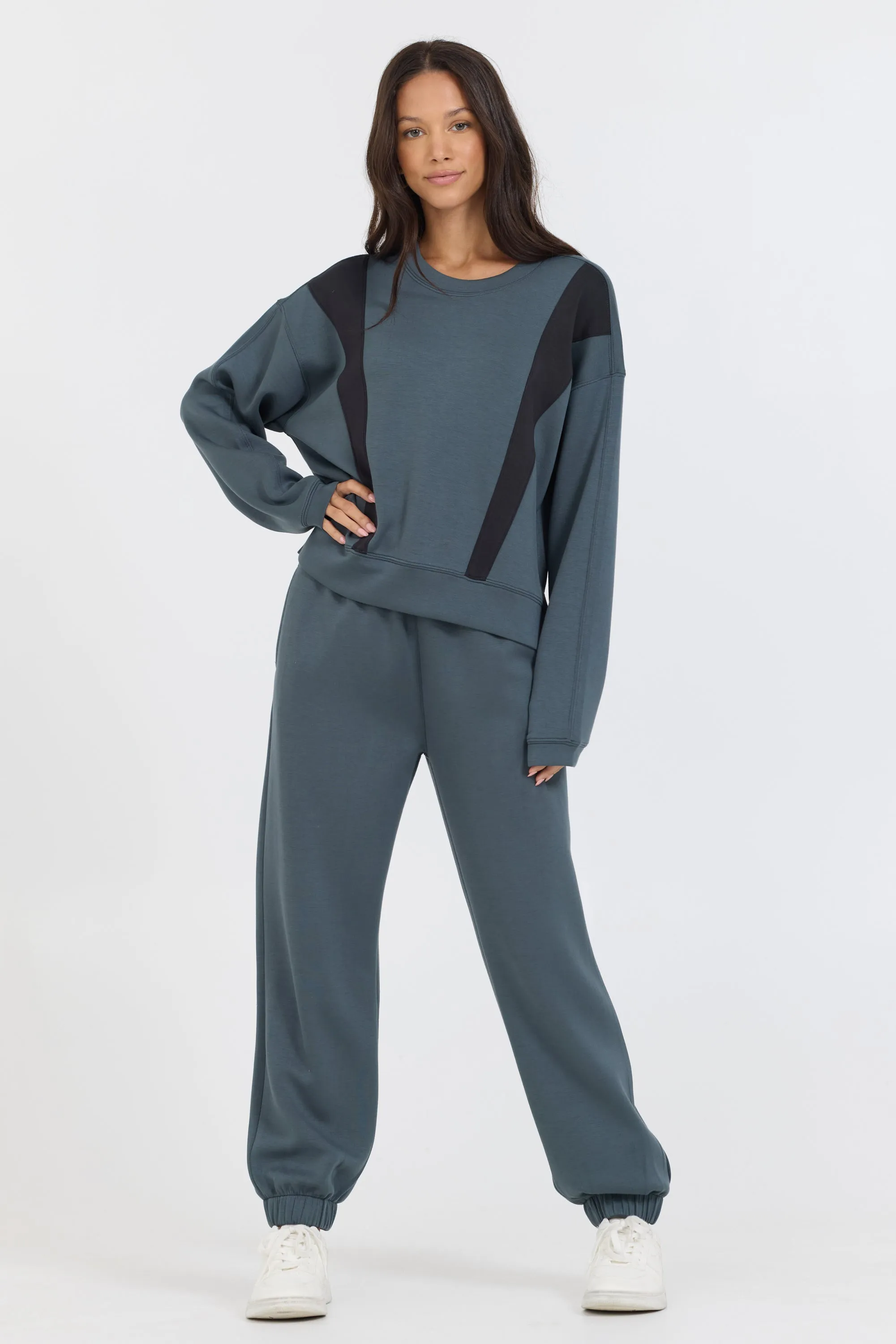 Mountain Grey Cloud Fleece Jogger sold by Vintage Havana product image thumbnail 4