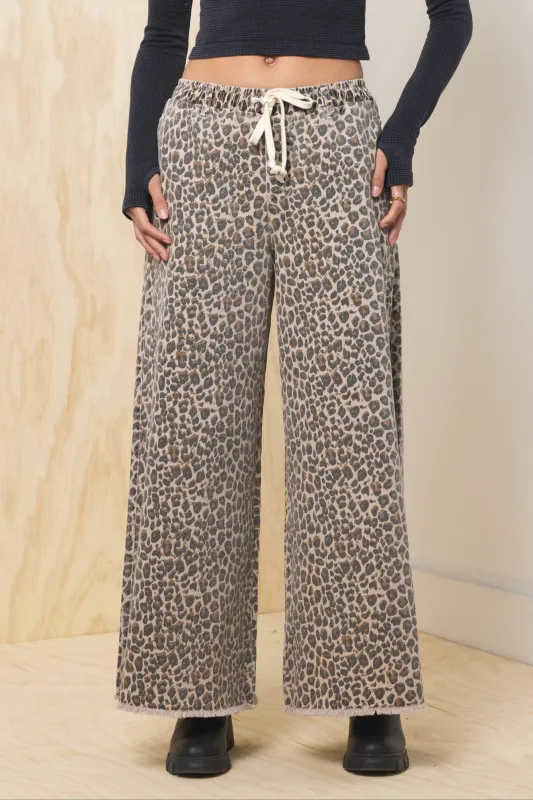 Stretch Denim Wide Leg Pant sold by Vintage Havana