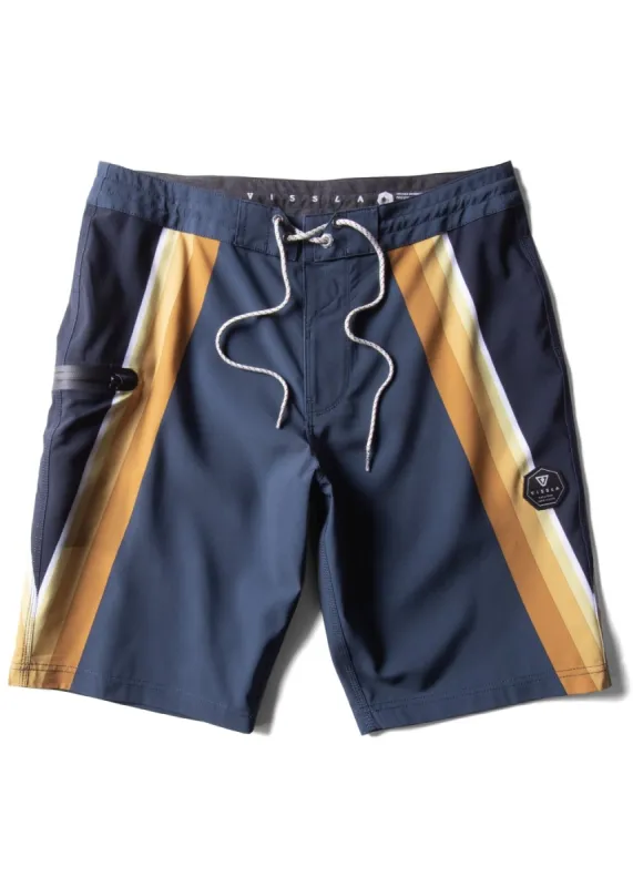 Recline 20.5" Boardshort sold by VISSLA