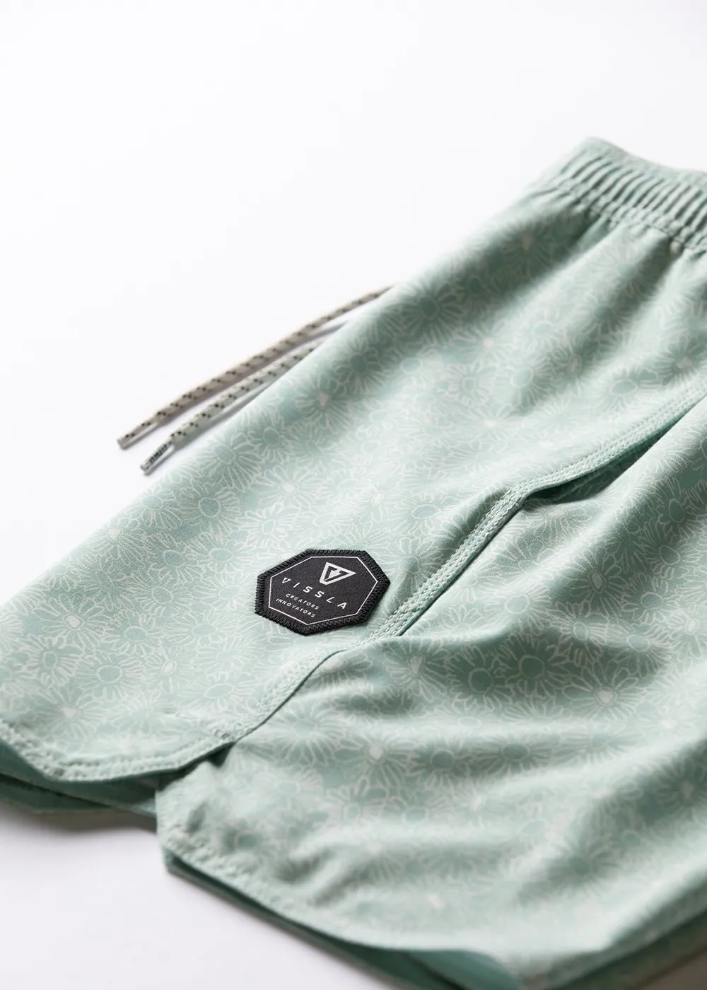 Lazy Daisy 16.5" Ecolastic sold by VISSLA product image thumbnail 4