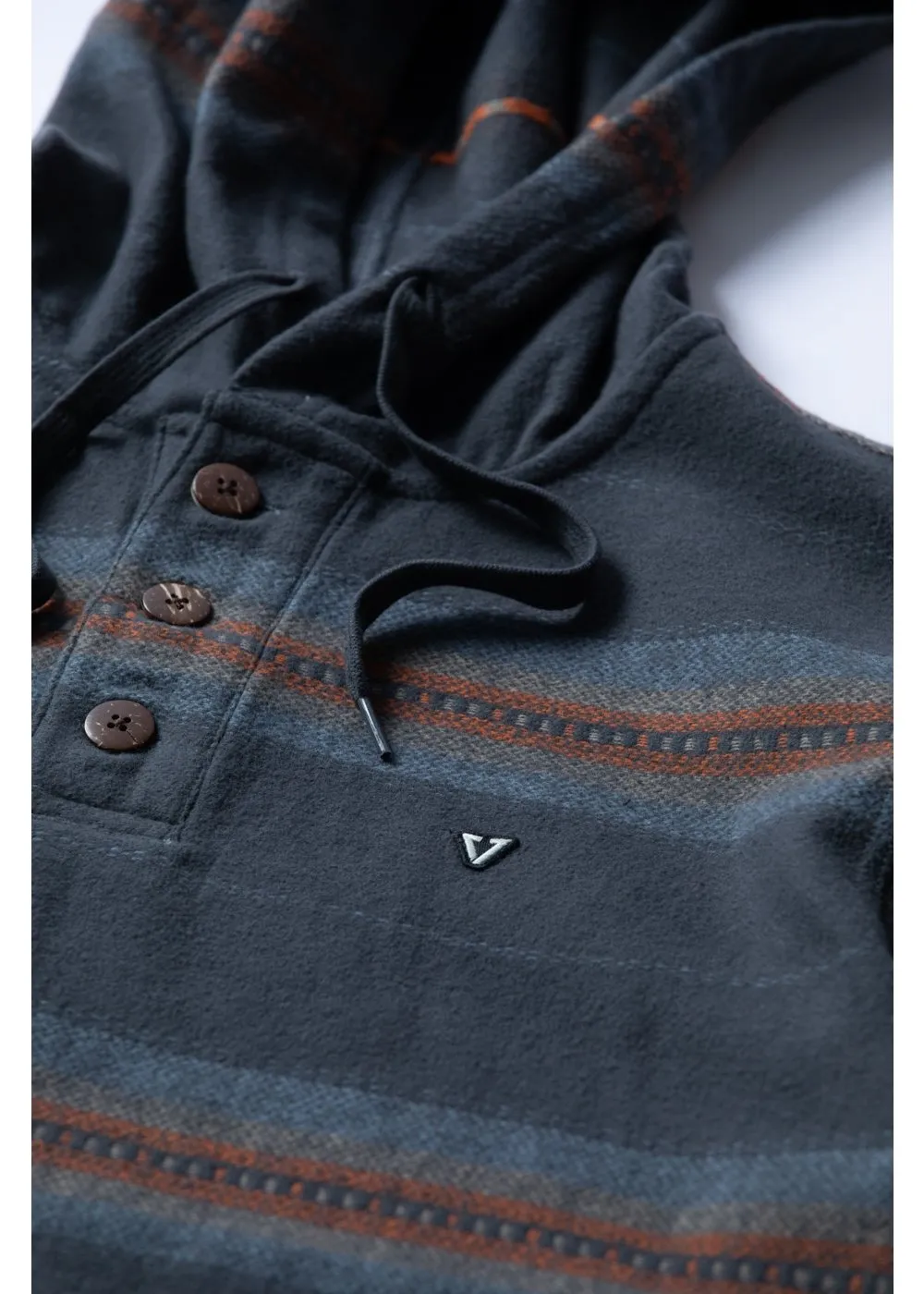 Descanso Eco Hooded Popover Fleece sold by VISSLA product image thumbnail 3