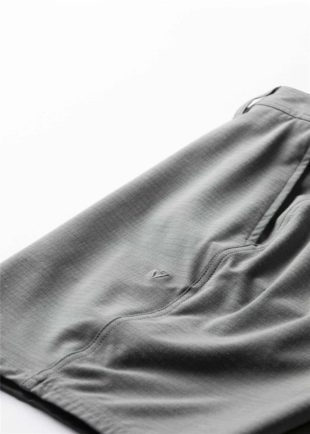 Canyons 25 Hybrid 18.5" Walkshort sold by VISSLA product image thumbnail 4