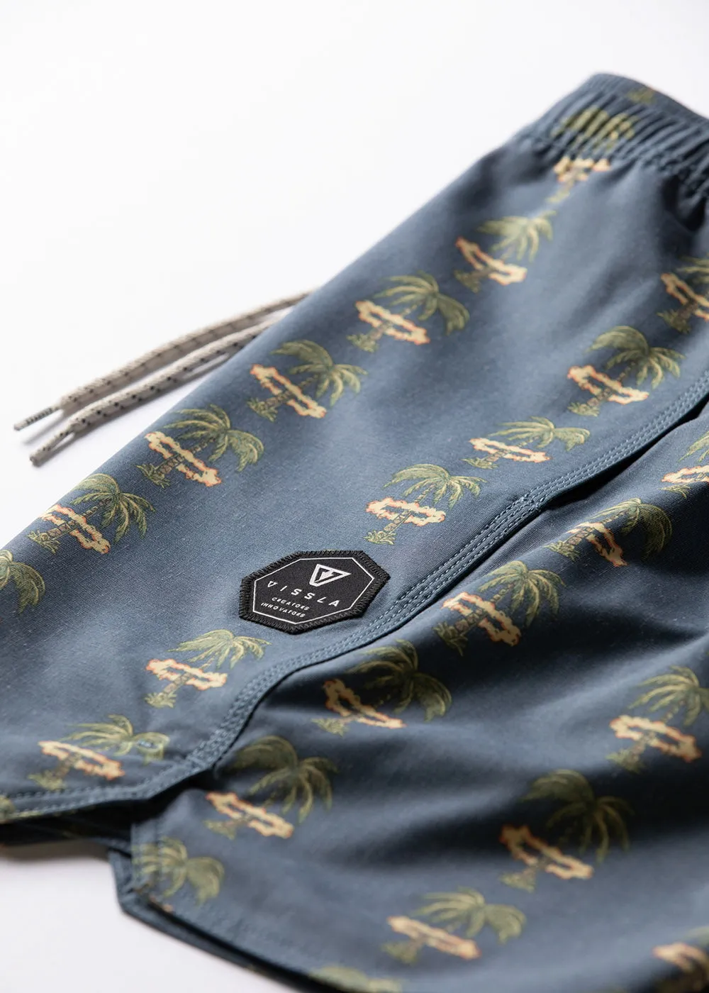 Atomic Palms 16.5" Ecolastic sold by VISSLA product image thumbnail 4