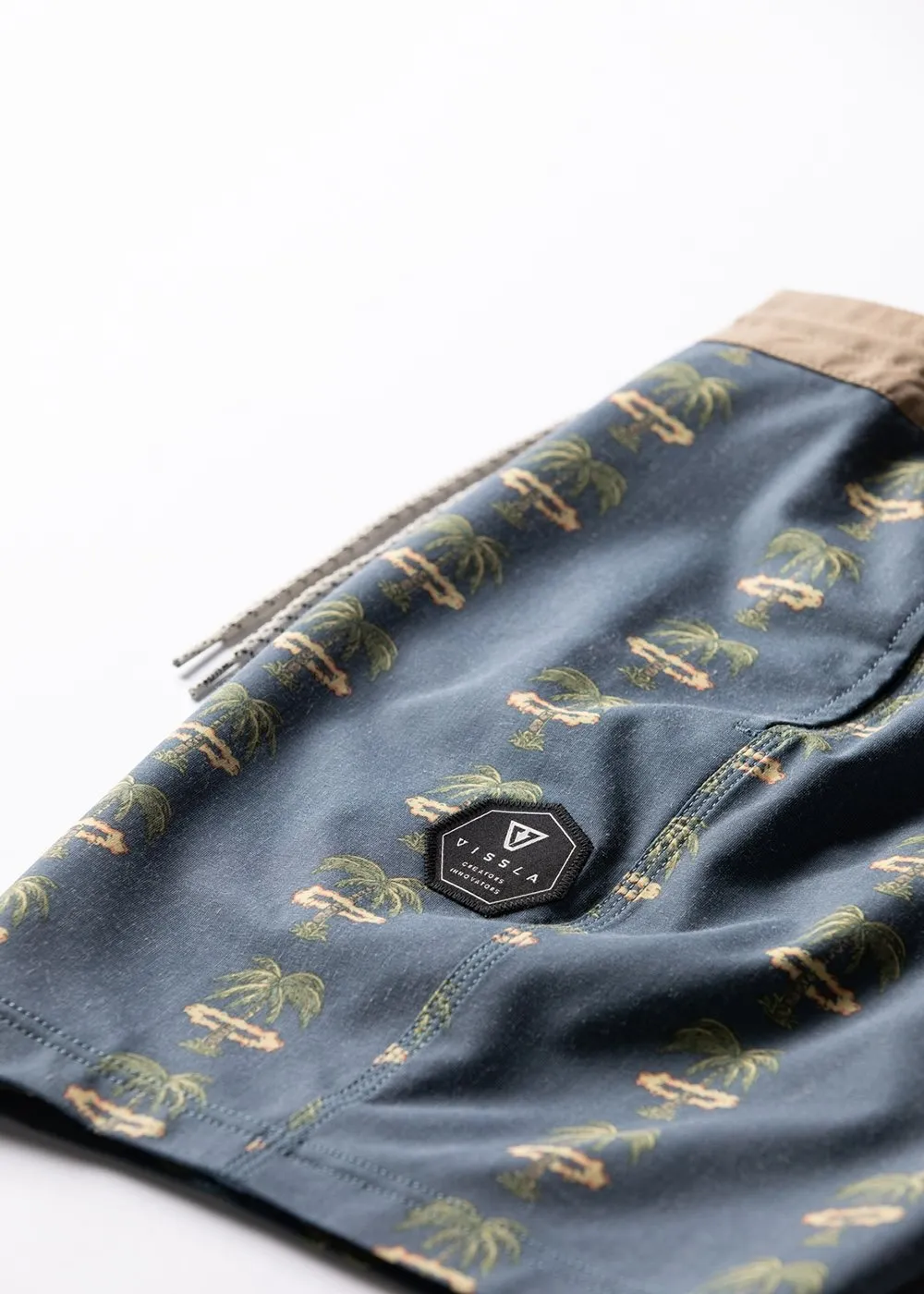 Atomic Palms 17.5" Boardshort sold by VISSLA product image thumbnail 4