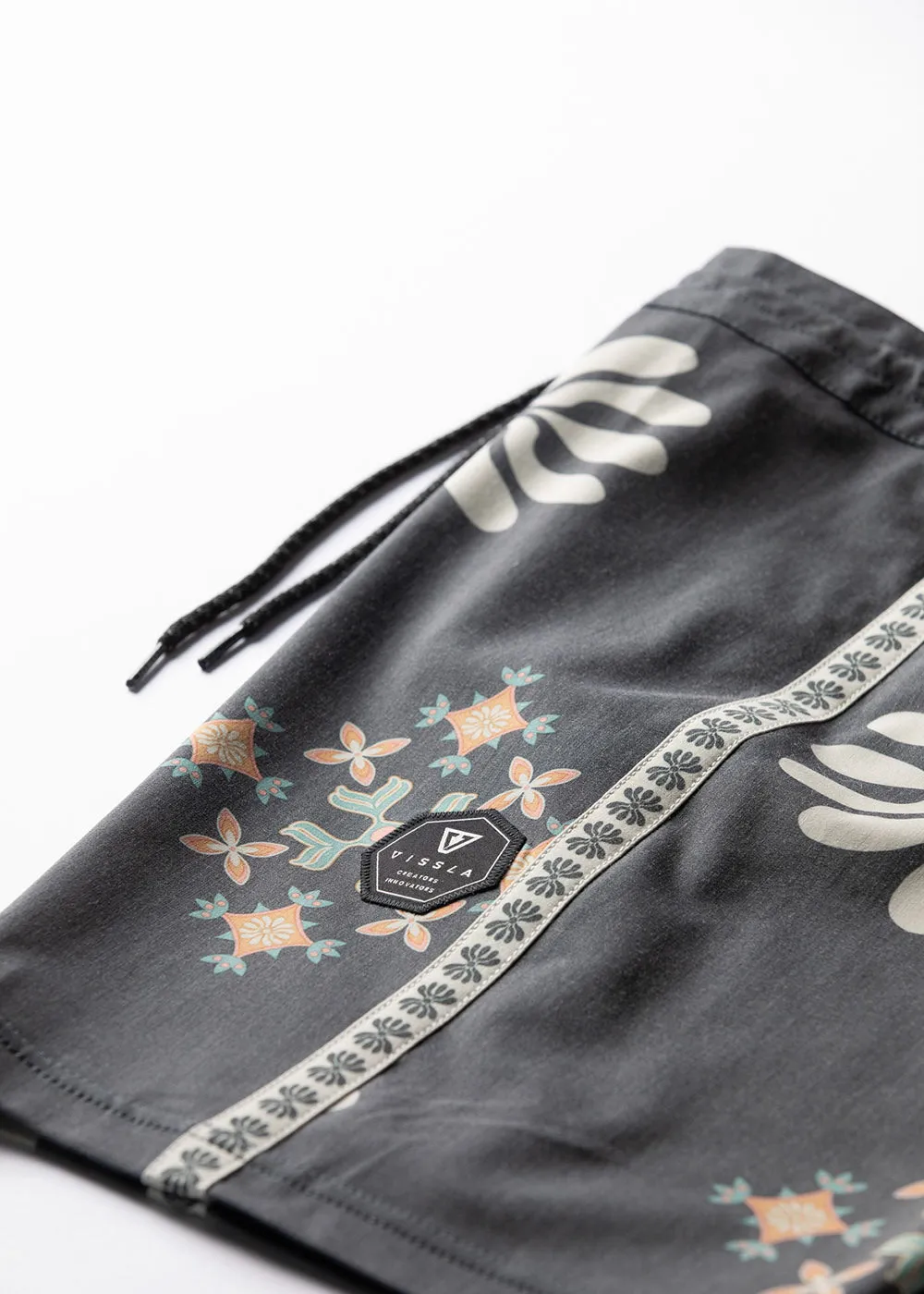 Icons 17.5" Boardshort sold by VISSLA product image thumbnail 4