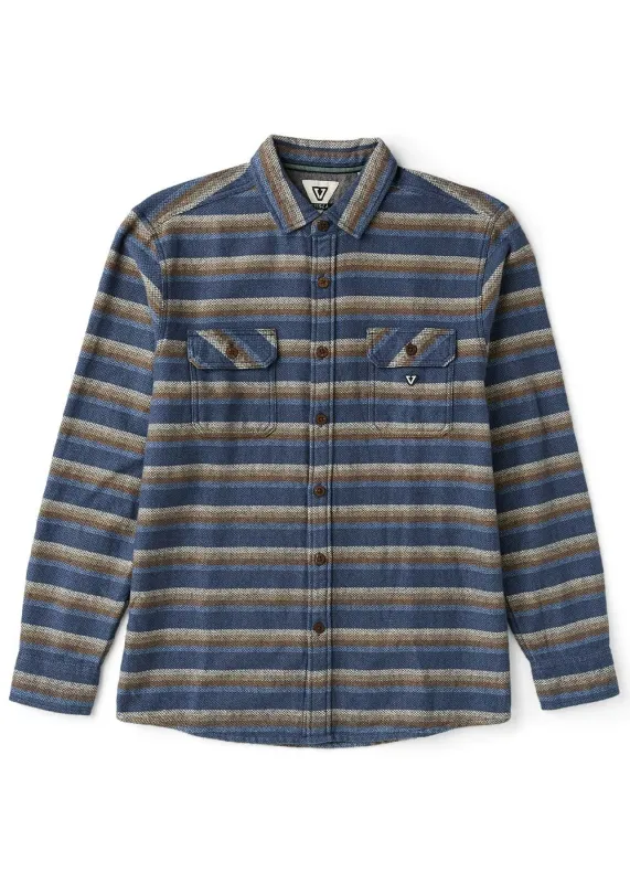 Descanso Heavy Flannel made by VISSLA