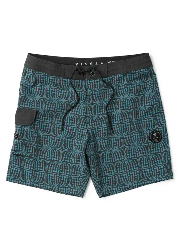 Croozer 17.5" Boardshort made by VISSLA