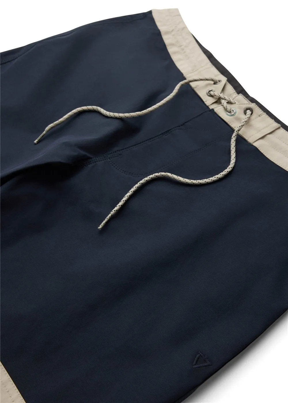 Carpark 16.5" Boardshort sold by VISSLA product image thumbnail 4