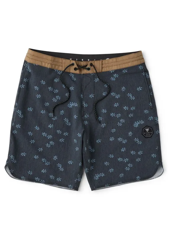 In Bloom 18.5" Boardshort made by VISSLA