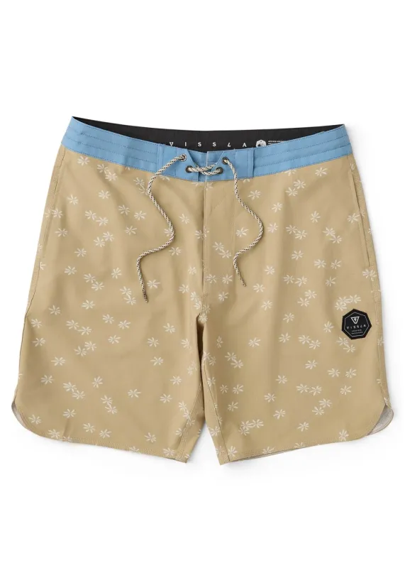 In Bloom 18.5" Boardshort made by VISSLA