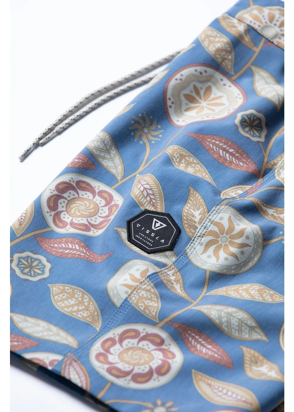 Medallions 18.5" Boardshort sold by VISSLA product image thumbnail 5