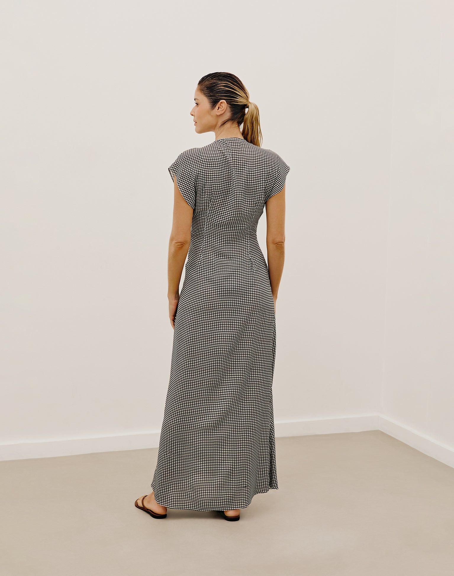 Sasha Long Cover Up (final sale) - Lupita sold by Vix product image thumbnail 2