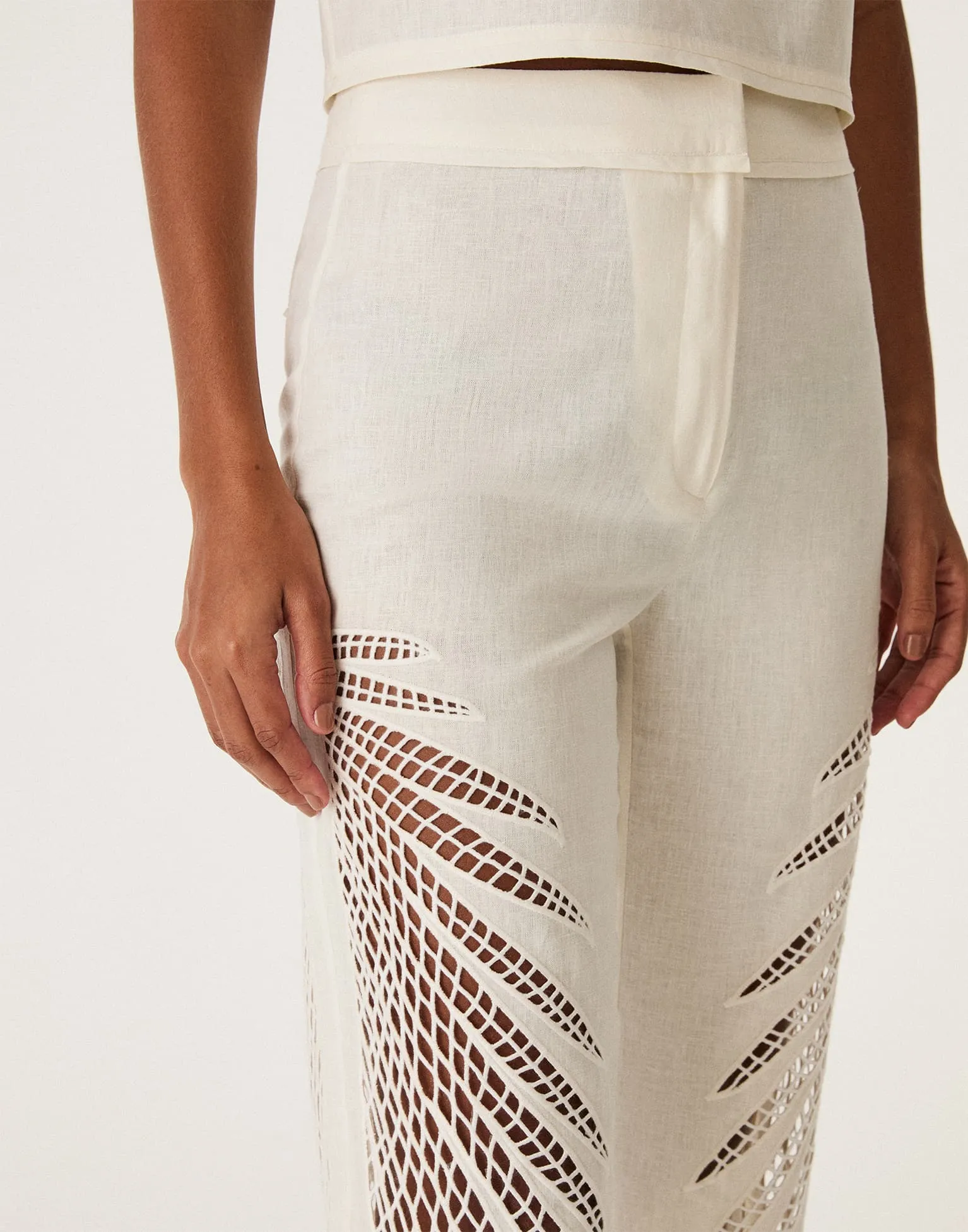 Danna Cropped Pants - Off White sold by Vix product image thumbnail 4