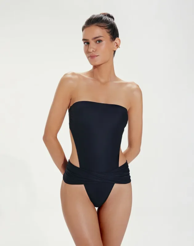 Kieza One Piece - Black sold by Vix