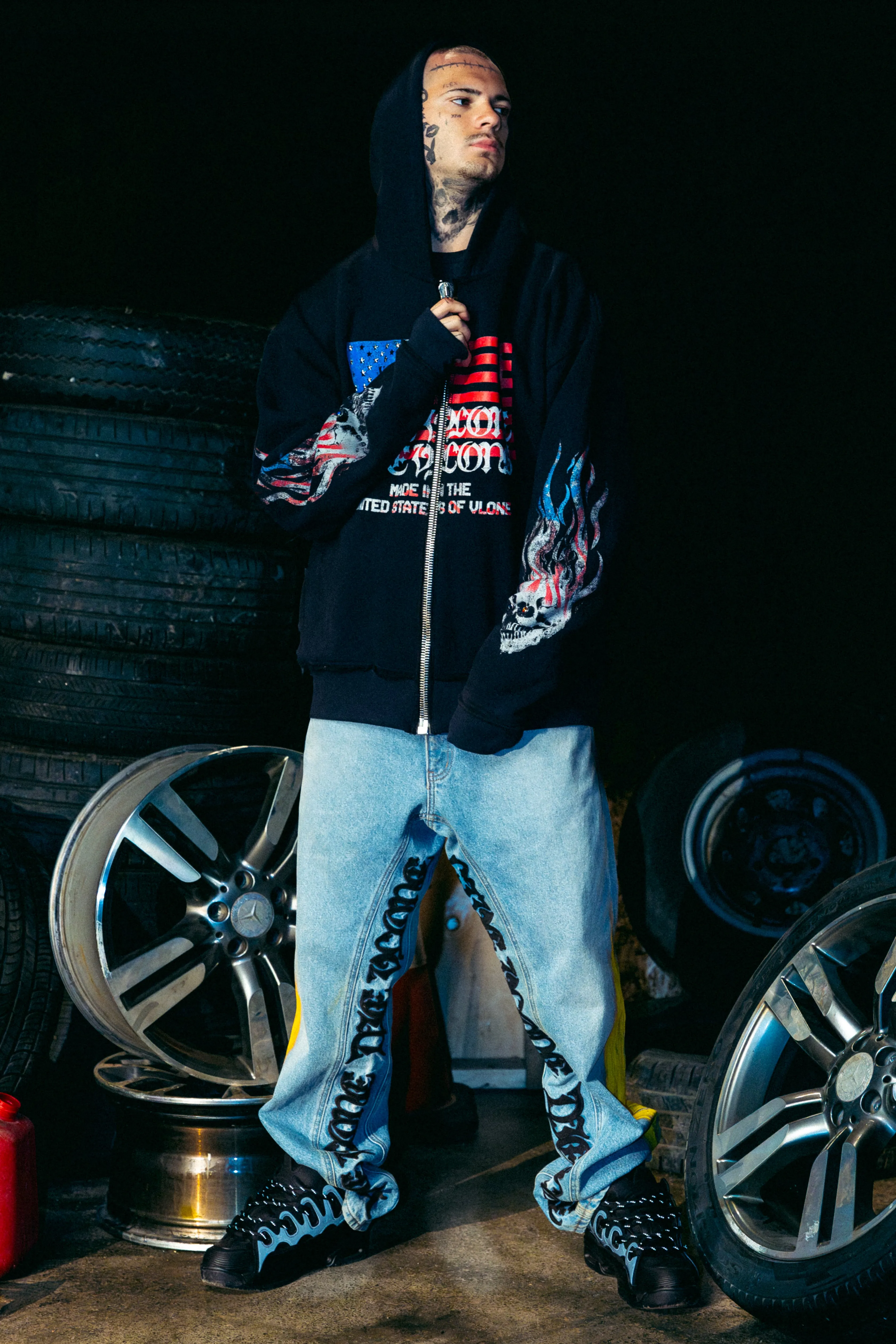 VLONE（ヴィーロン）の「ストリートファッション VLONE ヴィー