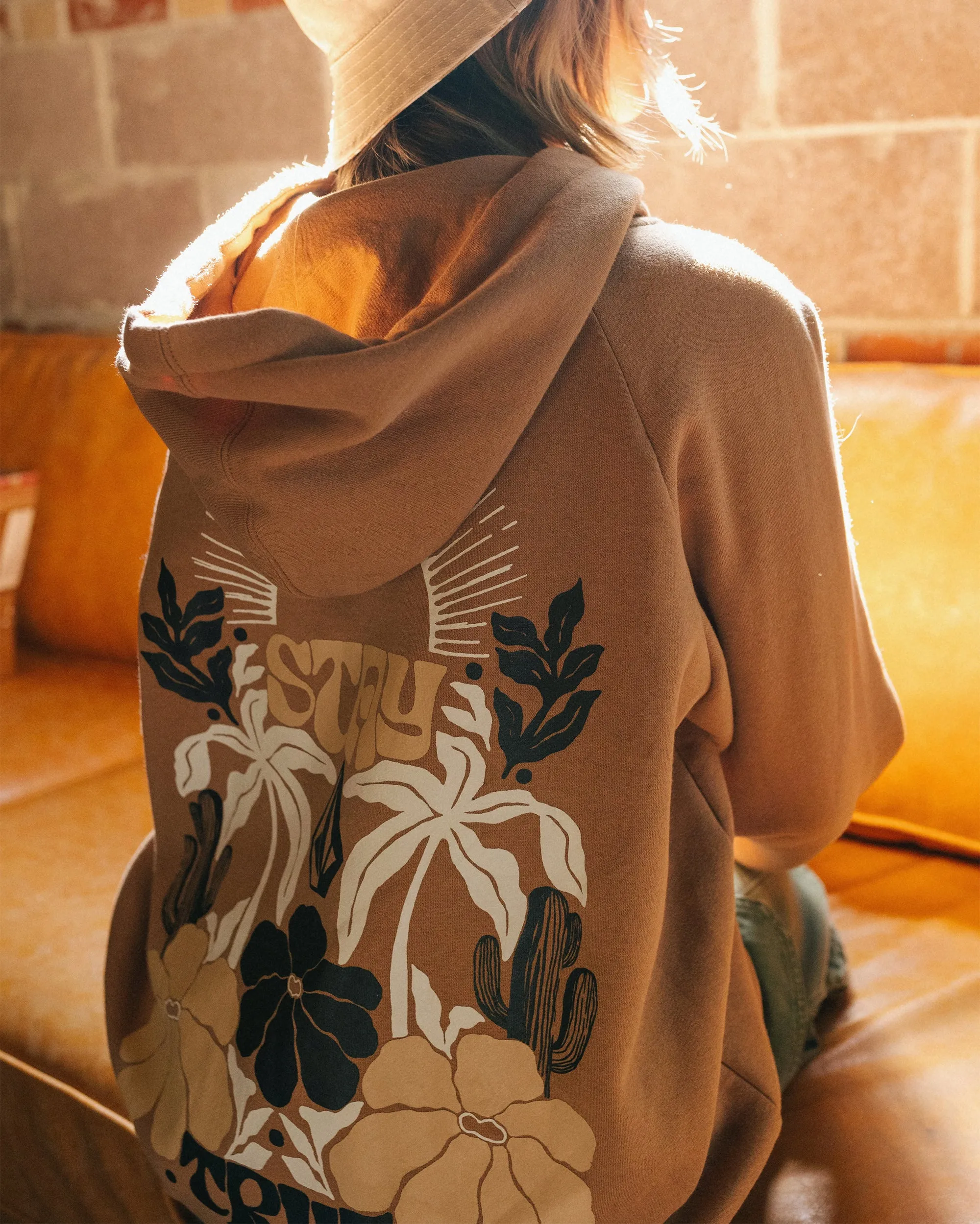 Parrott Paints Pullover Hoodie - Vintage Brown sold by Volcom product image thumbnail 3