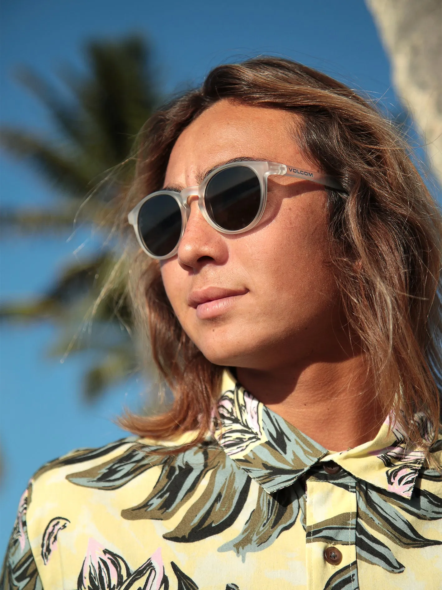 Subject Sunglasses - Matte Clear/Gray sold by Volcom product image thumbnail 2